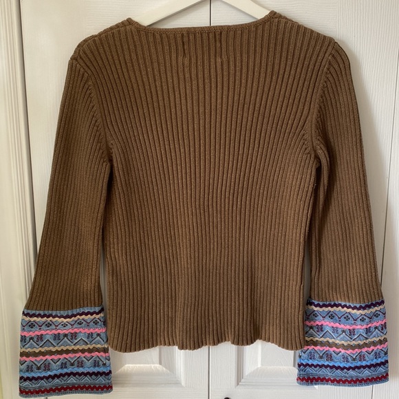 Mercer & Madison cotton ribbed pullover heavily embellished / embroidered sleeve - Picture 3 of 13